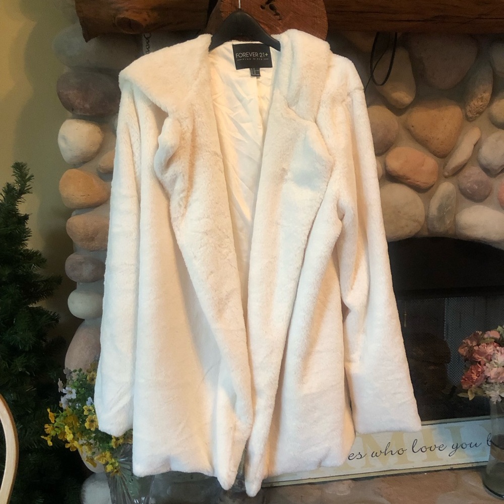 Forever 21 Cream Faux Fur Coat - Women's Plush Open Front Jacket sz 2xl